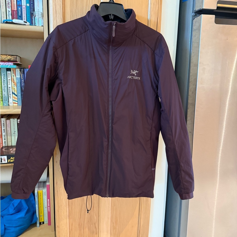 Very gently used Arc'teryx ATOM LT maroon Jacket Lightweight Weather-Resistant